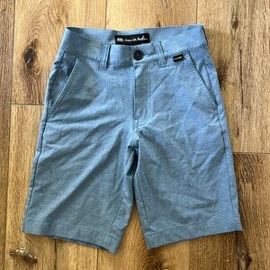 Boys Travis Mathew golf shorts blue size 8
